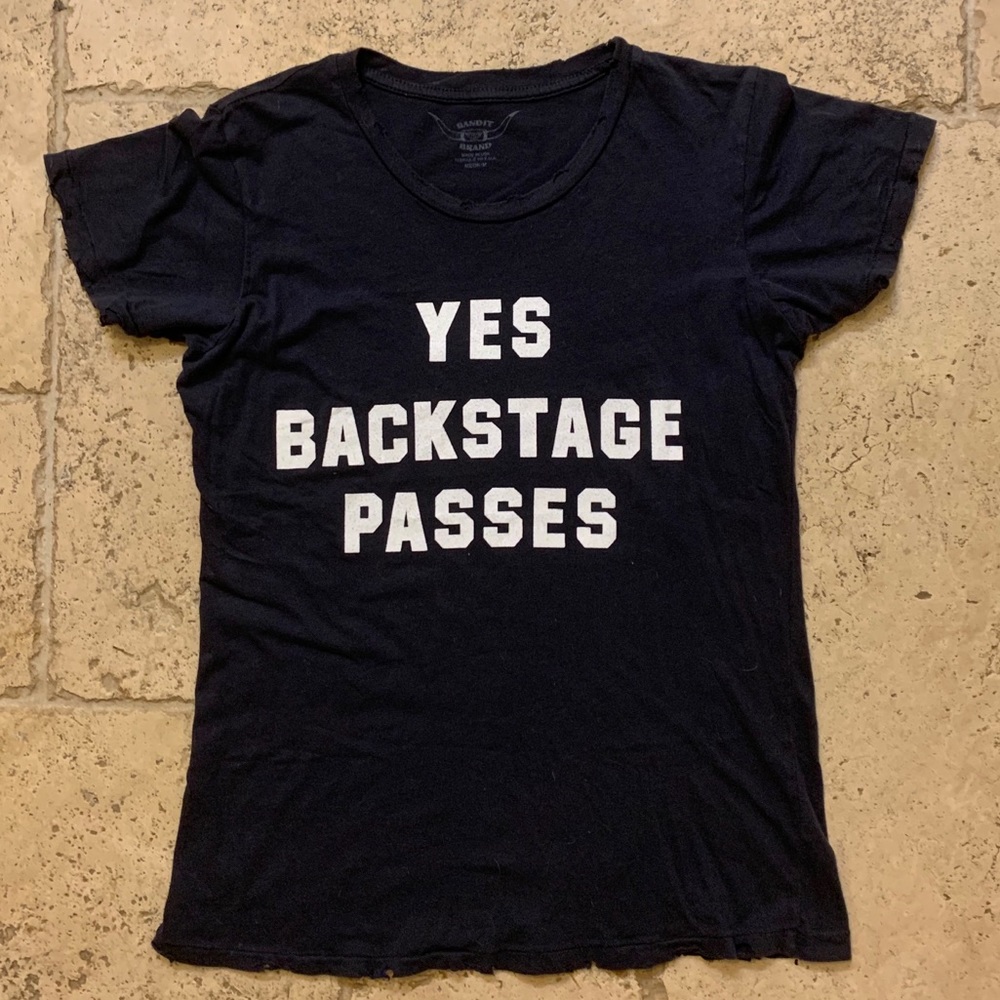 Graphic Distressed T-Shirt Urban Outfitters